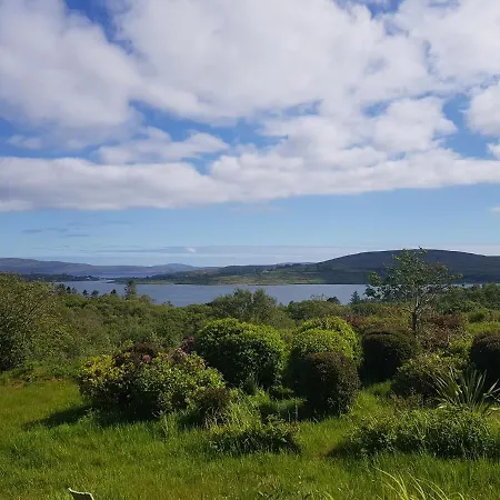 Holiday home Cois Farraige Eadargoil