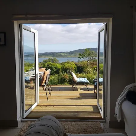 Cois Farraige Holiday home Eadargoil